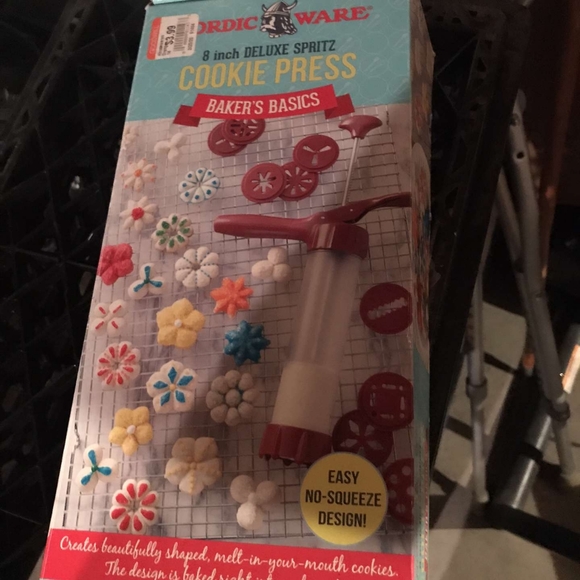 Nordic Ware Kitchen Cookie Press Poshmark